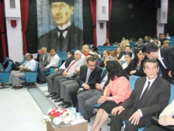 Kadına Şiddet Tartışıldı