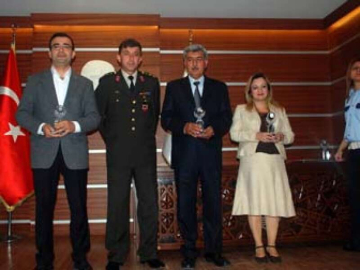 Yılın Sürücüleri Ödüllerini Aldılar