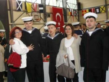 1 Günlük Asker Oldular