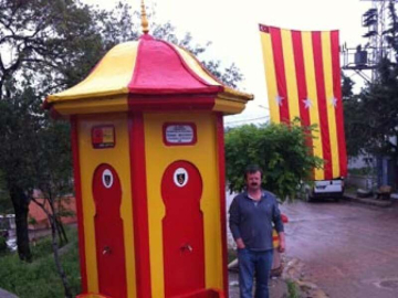 Çeşme Sarı Kırmızı