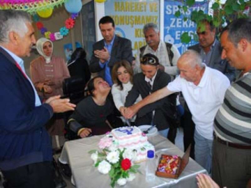 Bived’de 1. Yıl coşkusu