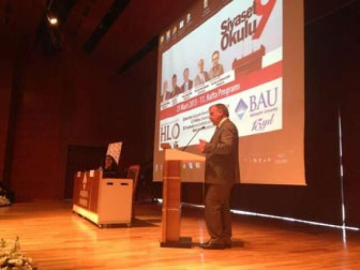 Koçal Zambak'ı Siyaset Okulu'nda Anlattı