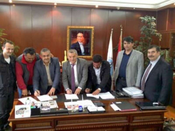 Çiftlikköy Belediyesi’nde Toplu Sözleşme Sevinci