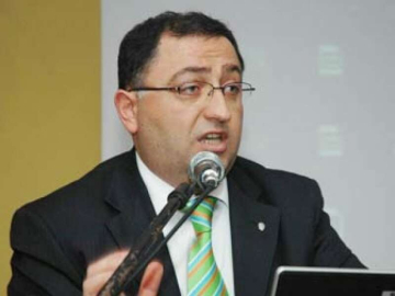 "Koçal, Yalova Belediye Binasını Satmak İstiyor"