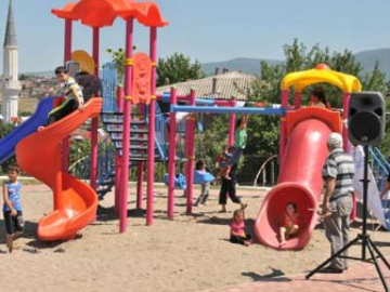 Parklar Doldu Taştı