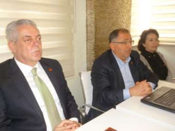 CHP, Çalışan Gazeteciler Gününü Düzenlediği Basın Toplantısıyla Kutladı