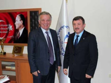 Başkan Koçal’dan Kaplan’a Hayırlı Olsun Ziyareti