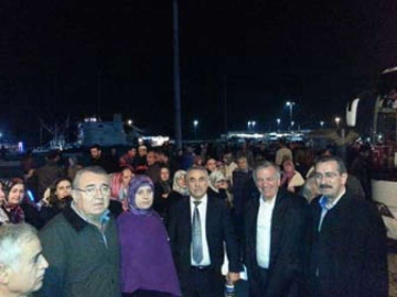 Ak Parti Çalışmalarına Devam Ediyor