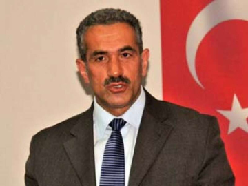 Öztabak, "Polemik Değil Hizmet Zamanı"