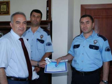 Ayın Polisleri Ödüllendirildi