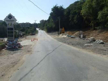 Koru Beldesinde Yol Çalışması