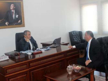 Salman’dan Vali Cebiroğlu’na Nezaket Ziyareti