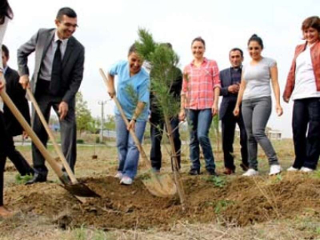 Çiftlikköy’de Her Hemşireye Bir Fidan