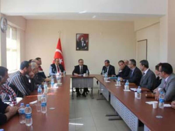 Çınarcık'ta İlçe İdare Toplantısı Yapıldı