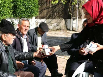  Çiftlikköy Belediyesi’nden Binlerce Kandil Simidi