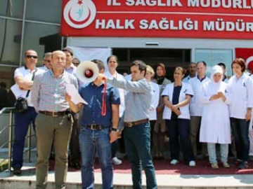 Sağlık Çalışanları İş Bıraktı