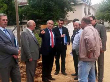 Vali Köylerdeki Yatırımları İnceledi
