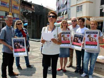 Hayvanseverler Avcılık İhalesini Protesto Etti