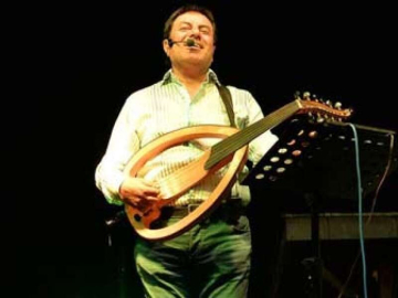 Coşkun Sabah Armutlu'yu Salladı