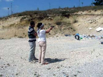 Yalova Ormanlarında Silah Atış Eğitimleri