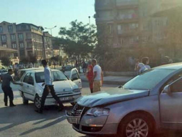 Trafik Yoğunluğu Kazaları Beraberinde Getiriyor