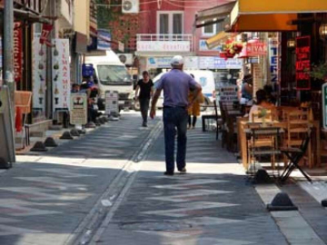 Hürriyet Ve Barış Sokak Esnafı Halinden Memnun