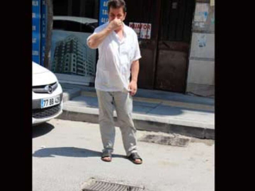 Koku Vatandaşı Canından Bezdirdi