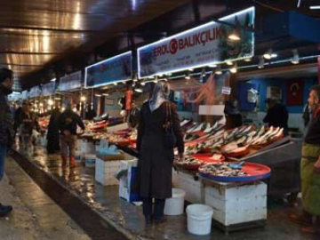 Balık Azaldı Fiyatı Fırladı