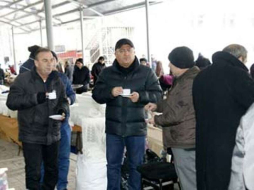 “Pazarcı Esnafımıza Verdiğimiz Sözleri Yerine Getiriyoruz”