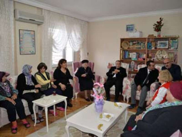 "Yaşlılar Yaşayan Hafızamızdır"