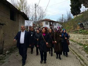 Sağlıklı Yaşam İçin Termal'de Yürüdüler