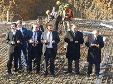 Armutlu İmam Hatip Lisesi'ni Temeli Atıldı