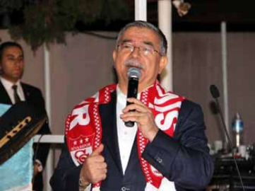 Milli Savunma Bakanı İsmet Yılmaz Yalova'daydı