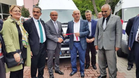 Altınova'da Ambulans Sevinci