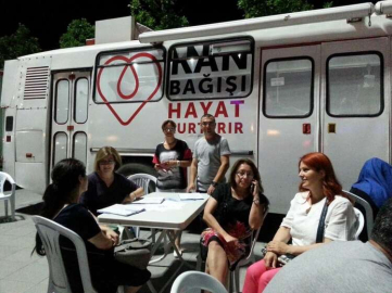 Kızılay'a Kök Hücre Bağışı Yaptılar