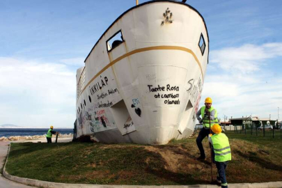 İnkılap'ın Sökümüne Başlandı