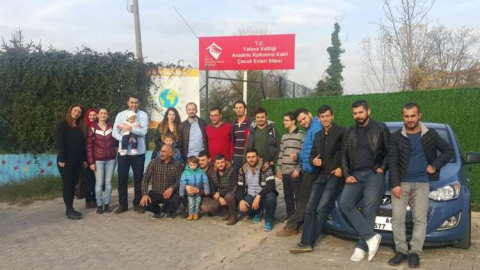 Çocuk Yuvasına 2 Bilgisayar Bağışladılar