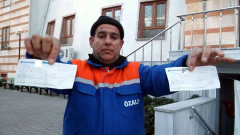 İnsanlık Ölmemiş Dedirten Davranış