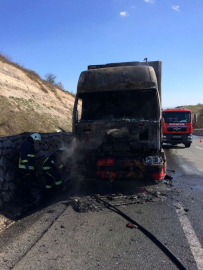 Tır Alev Alev Yandı