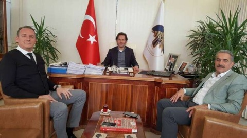 "Halka Hizmet Aşkı İle Yanıyoruz"