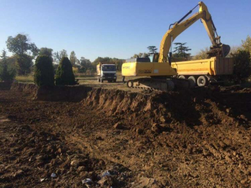 İmam Hatip Külliyesi İçin İlk Kazma Vuruldu