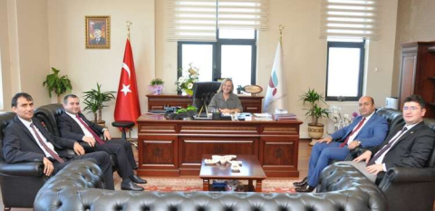 Kaymakamlar Rektör Alkan'ı Ziyaret Etti