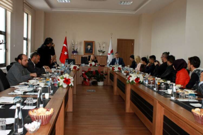 "Üniversite Halkla Bütünleşememiş"