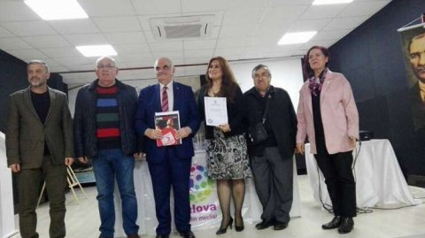 Fitoz, Kadınlara Kızılay'ı Anlattı