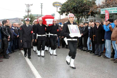 Bir Çınar Daha Göçtü