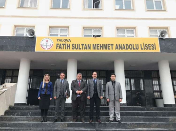 "Gençler Bizi Geleceğe Taşıyacak"