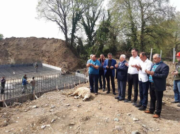 Kılıç Deresi Üzerine Köprü Yapılıyor