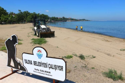 Akasya Plajı Temizlendi