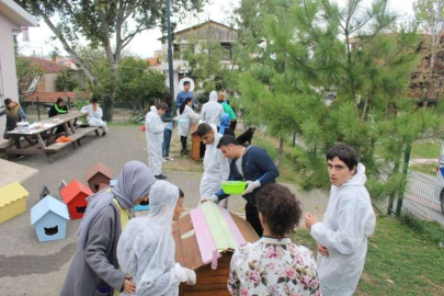 Özel Öğrenciler Hayvan Barınaklarını Boyadı