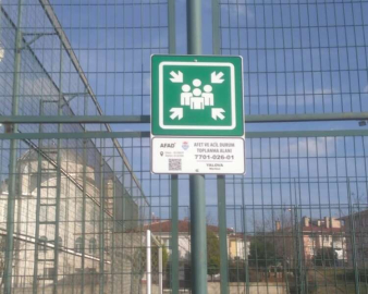 Toplanma Noktaları Tabelaları Takıldı